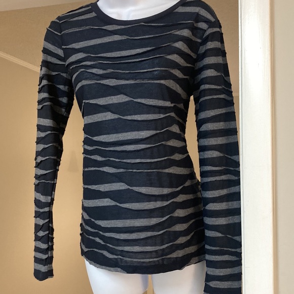 Simply Vera Wang Blouse - Picture 2 of 4